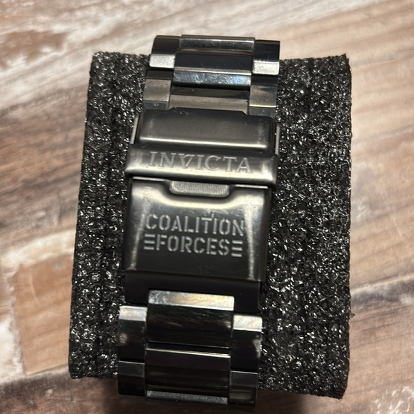 SWEET Invicta Coalition Forces gunmetal gray and aqua blue only worn twice - Picture 8 of 10